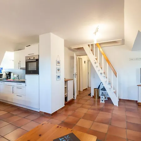 Britta Apartment *